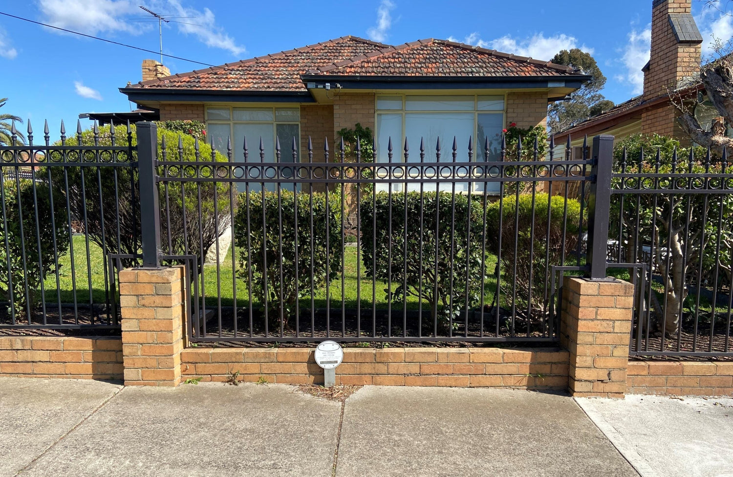 Garden Fencing: Combining Elegance, Security, and Personalization