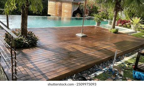 STRUGGLING TO MAINTAIN MERBAU DECKING: READ NOW!