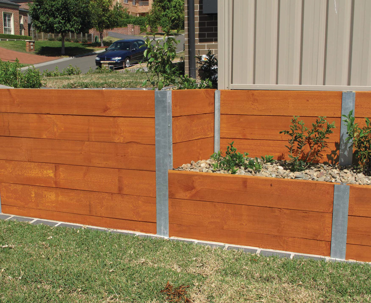 MICRO PRO® SIENNA SLEEPERS VS TREATED PINE SLEEPERS