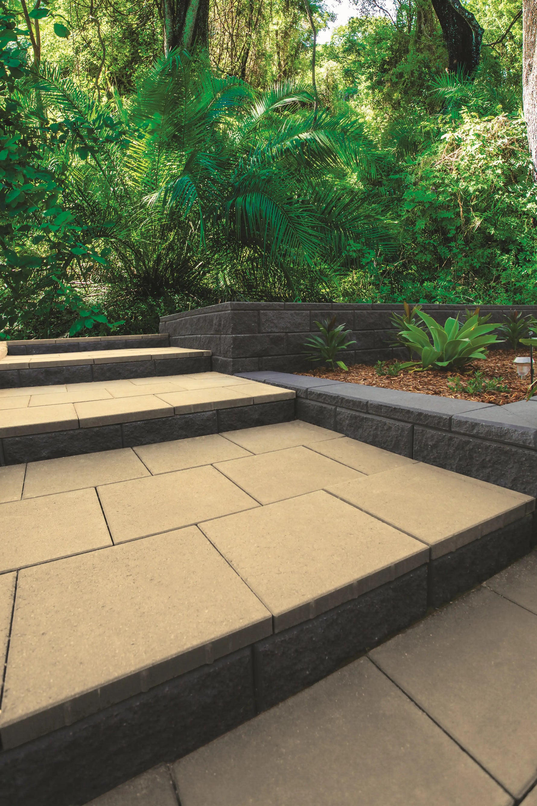 ESPLANADE PAVER 400x400x42MM