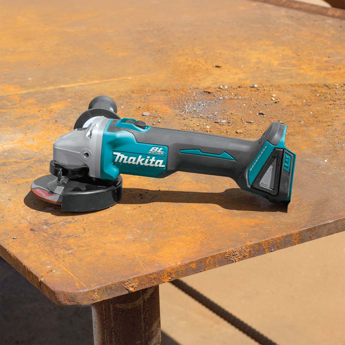 Makita 18V Brushless 125mm Slide Switch Angle Grinder Skin DGA504Z