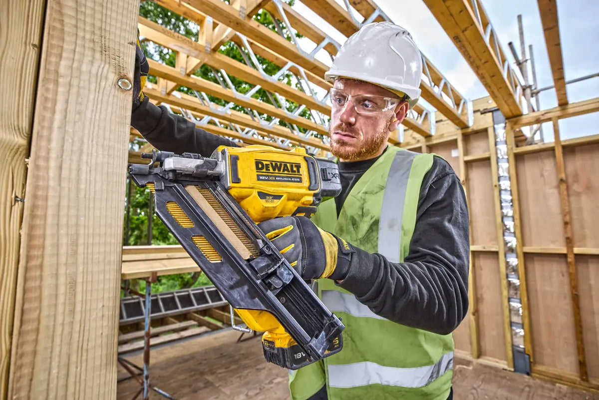 DEWALT 18V XR 50-90mm Brushless Framer Nailer Skin DCN930N-XJ