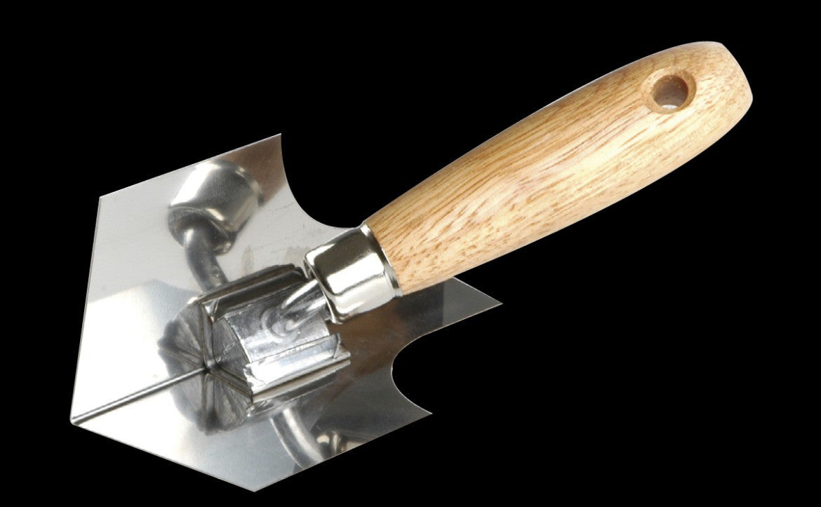 Wallboard 50 mm Internal Corner Tool with Wooden Handle