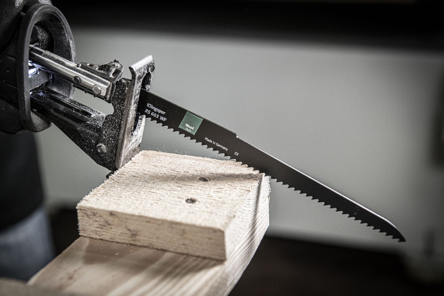 Klingspor 670359 RS 993 PQ 230mm x19mm x0.9mm jigsaw blade