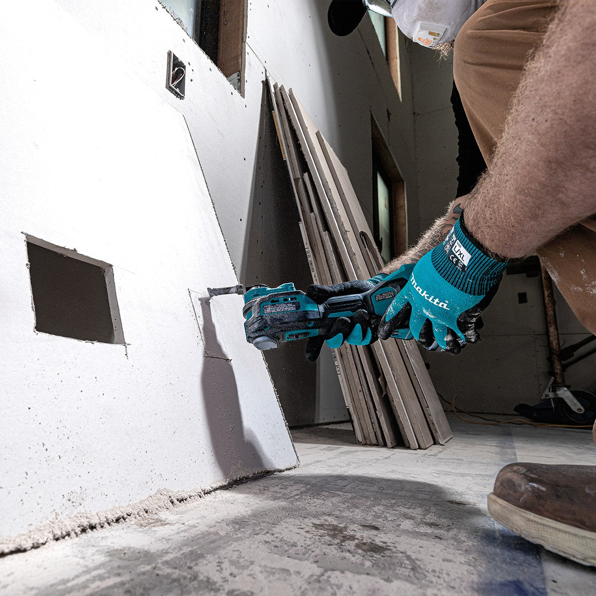 Makita 40V Max Vspd Starlock Avt Oscillating Multitool Skin TM001GZ