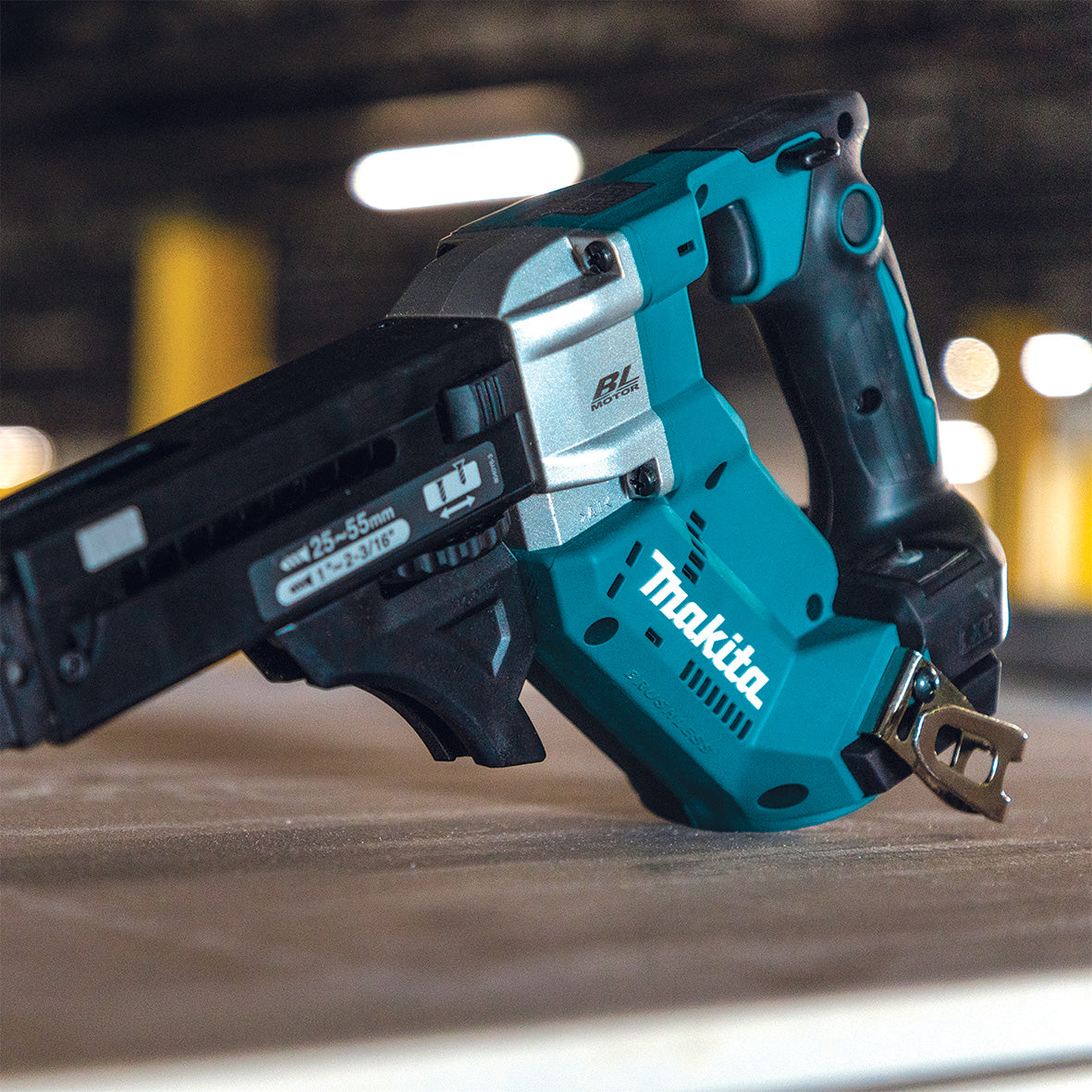 Makita 18V Brushless Collated Screwdriver Skin DFR453Z