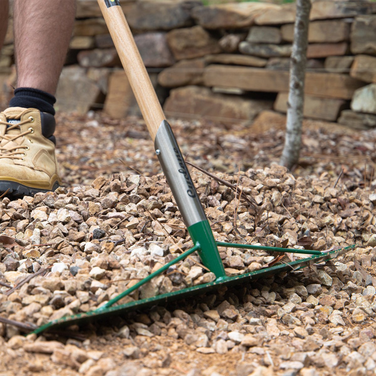 Cyclone 18T Trade Rake Timber Handle