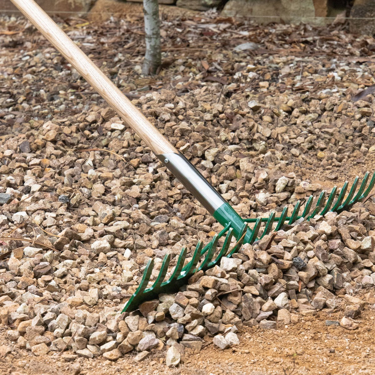 Cyclone 18T Trade Rake Timber Handle