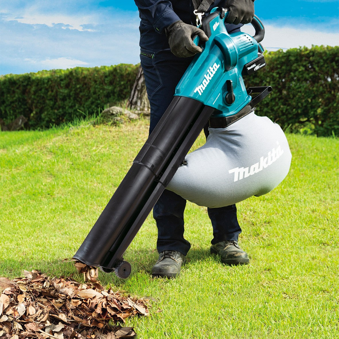 Makita 18V BL Blower Vacuum Kit DUB187T003