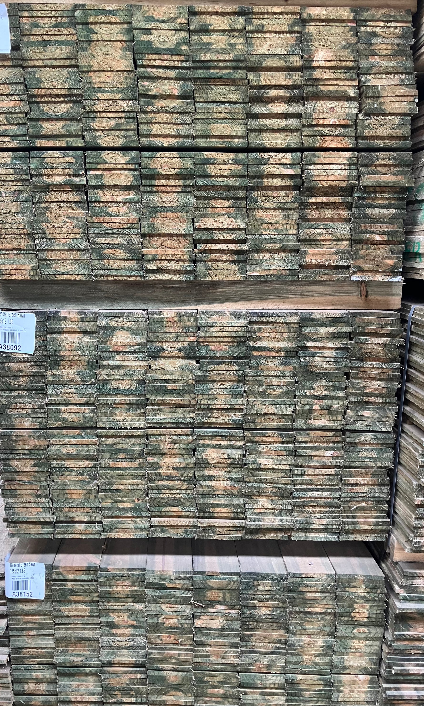 TREATED PINE PALING 125x12x1.8m