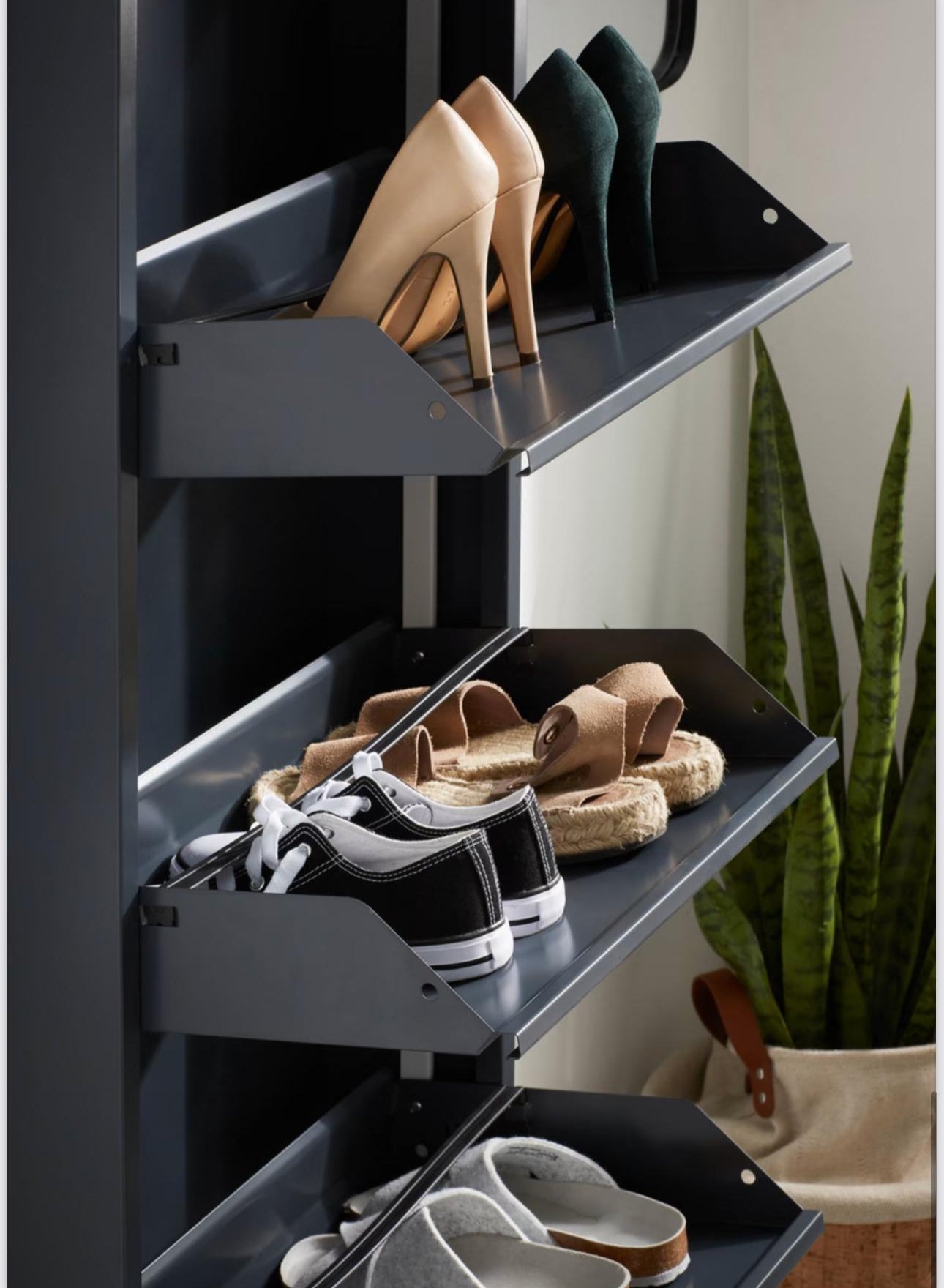 SHOE CABINET